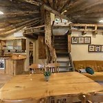 Forest Retreat With Sauna And Jacuzzi 别墅 *