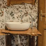 别墅 Forest Retreat With Sauna And Jacuzzi *