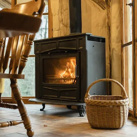 Villa Forest Retreat With Sauna And Jacuzzi Lasko