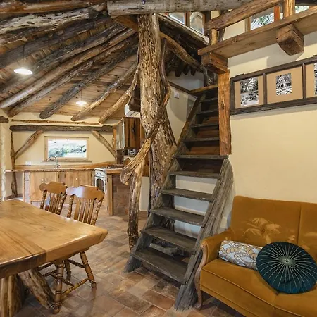 Villa Forest Retreat With Sauna And Jacuzzi